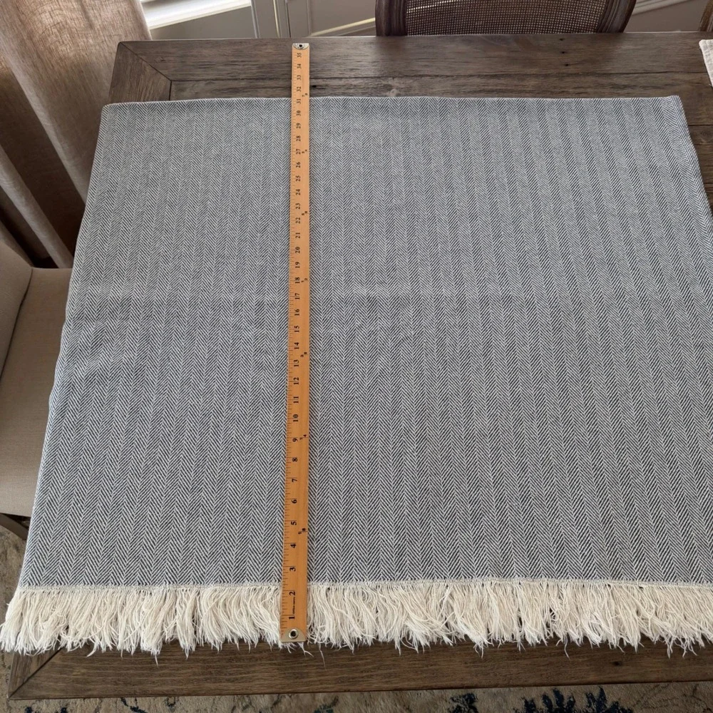 Sferra Celine Navy Blue Herringbone 100% Cotton Fringed‎ Throw Blanket 51x70
